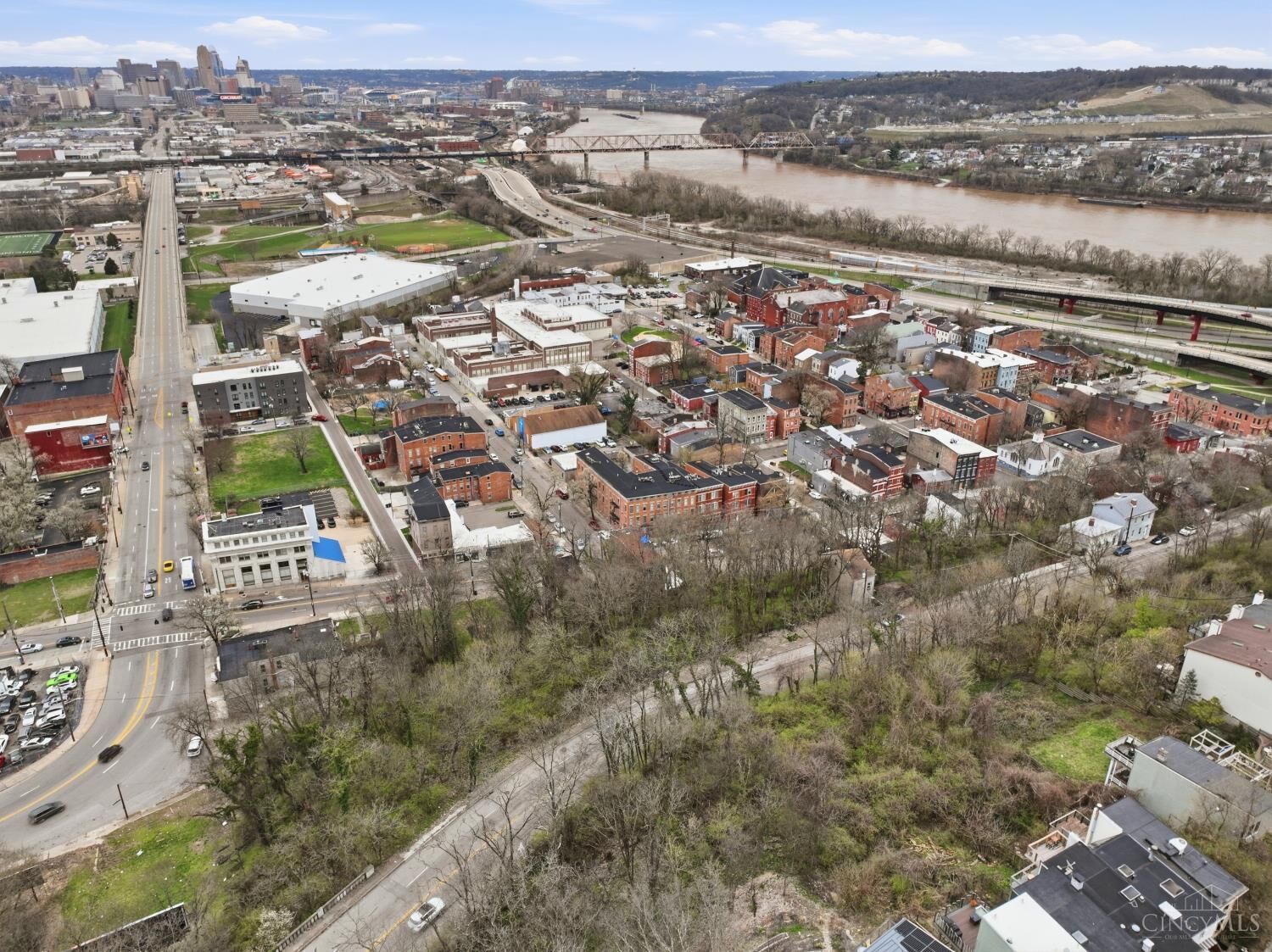 Property Photo: 2456 Maryland Avenue OH 45204