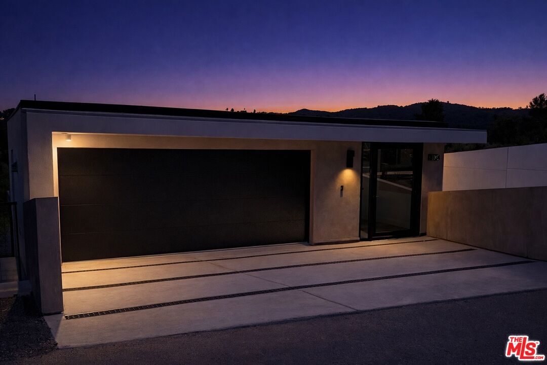 Property Photo: 5134 Medina Rd CA 91364