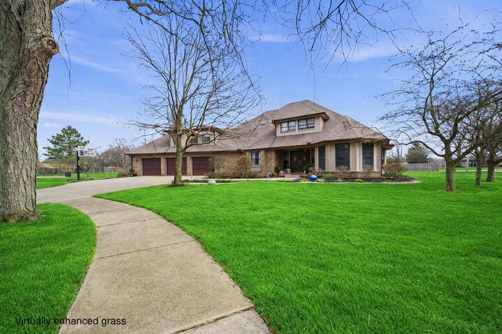 Property Photo: 1456 Willowood Way OH 43302