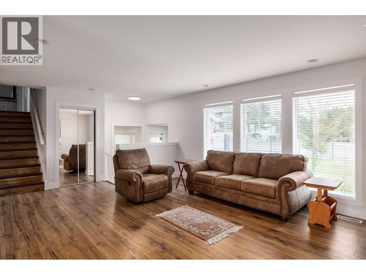 Property Photo: 2571 Pineridge Place BC V4T 2J7