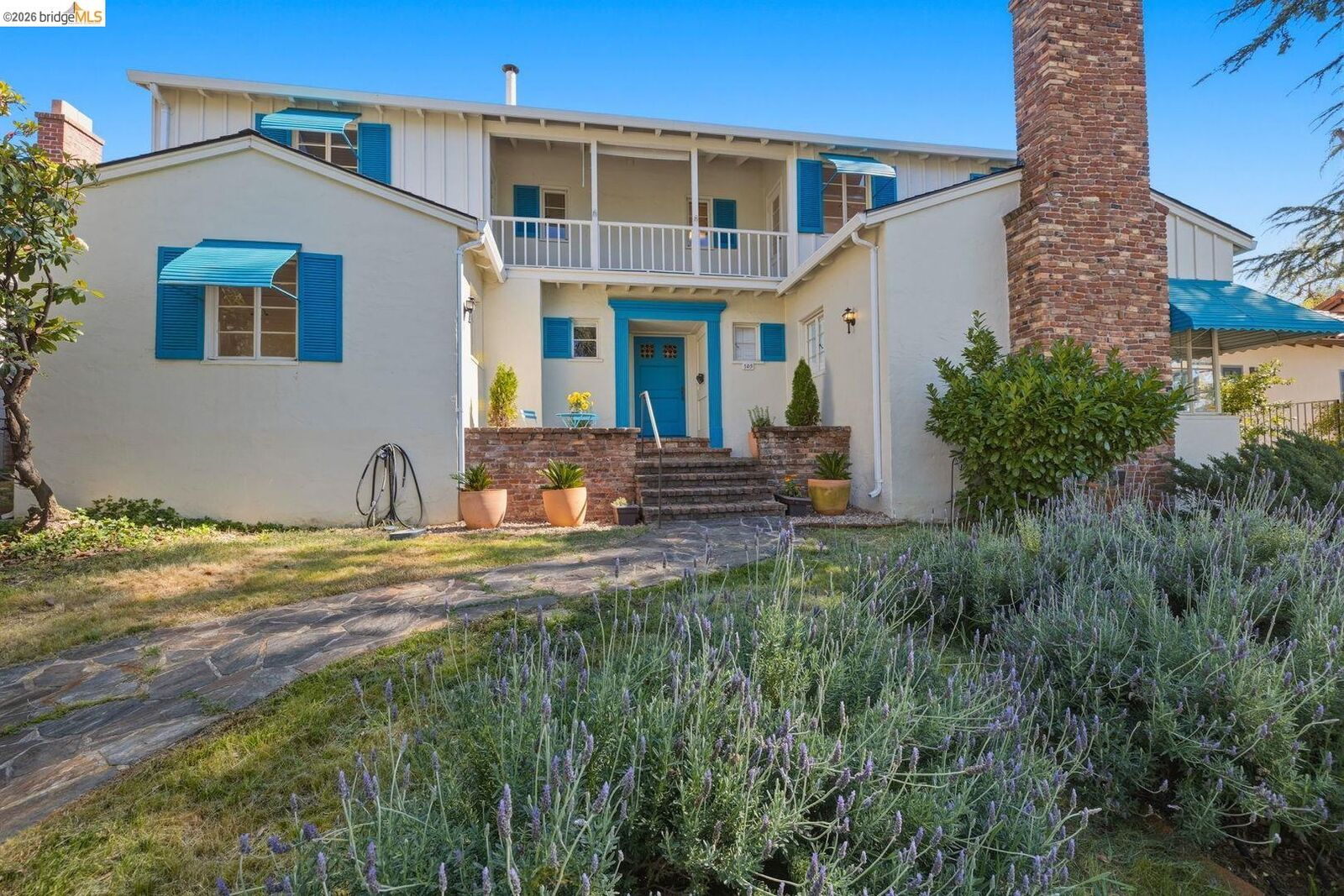 Property Photo: 105 Terrace Ave CA 95370