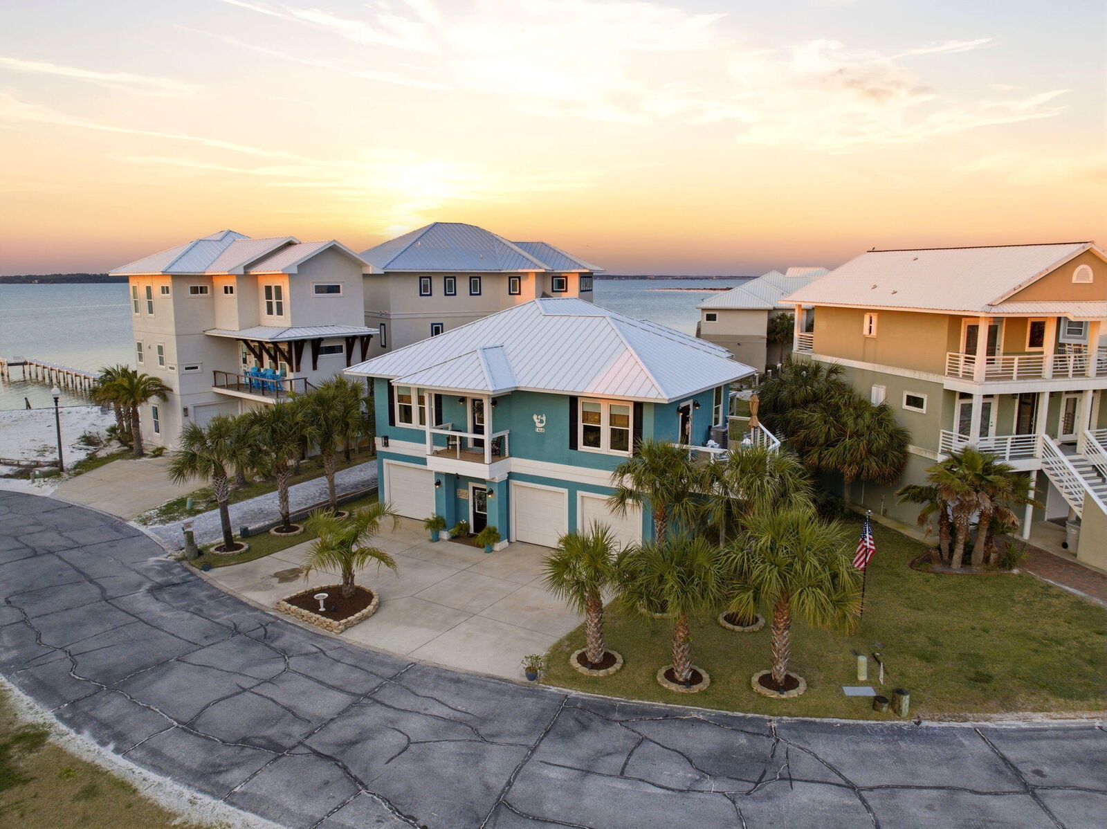 Property Photo:  1468 Bermuda Drive  FL 32566 