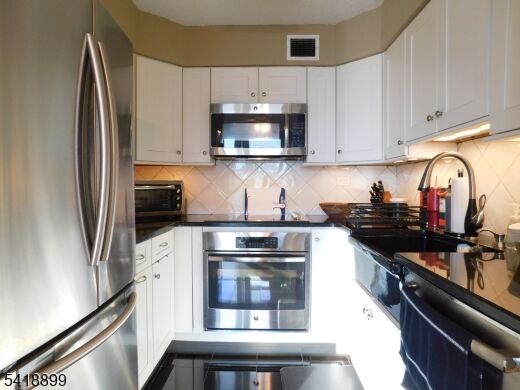 Property Photo:  300 Main St 604  NJ 07424 