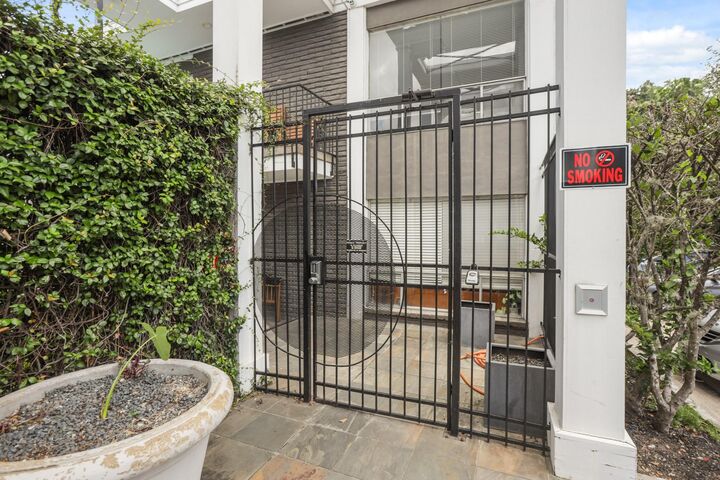 Property Photo:  3602 Garrott Street Street 11  TX 77006 