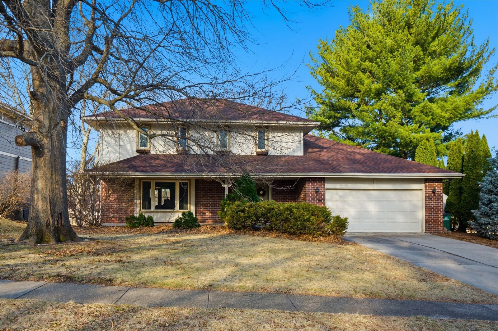 Property Photo:  1016 45th Street  IA 50266 