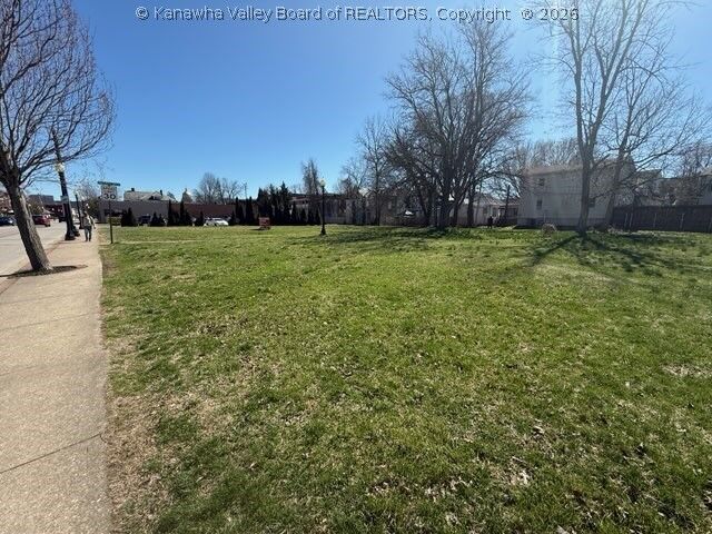 Property Photo:  1547 Washington Street E  WV 25311 