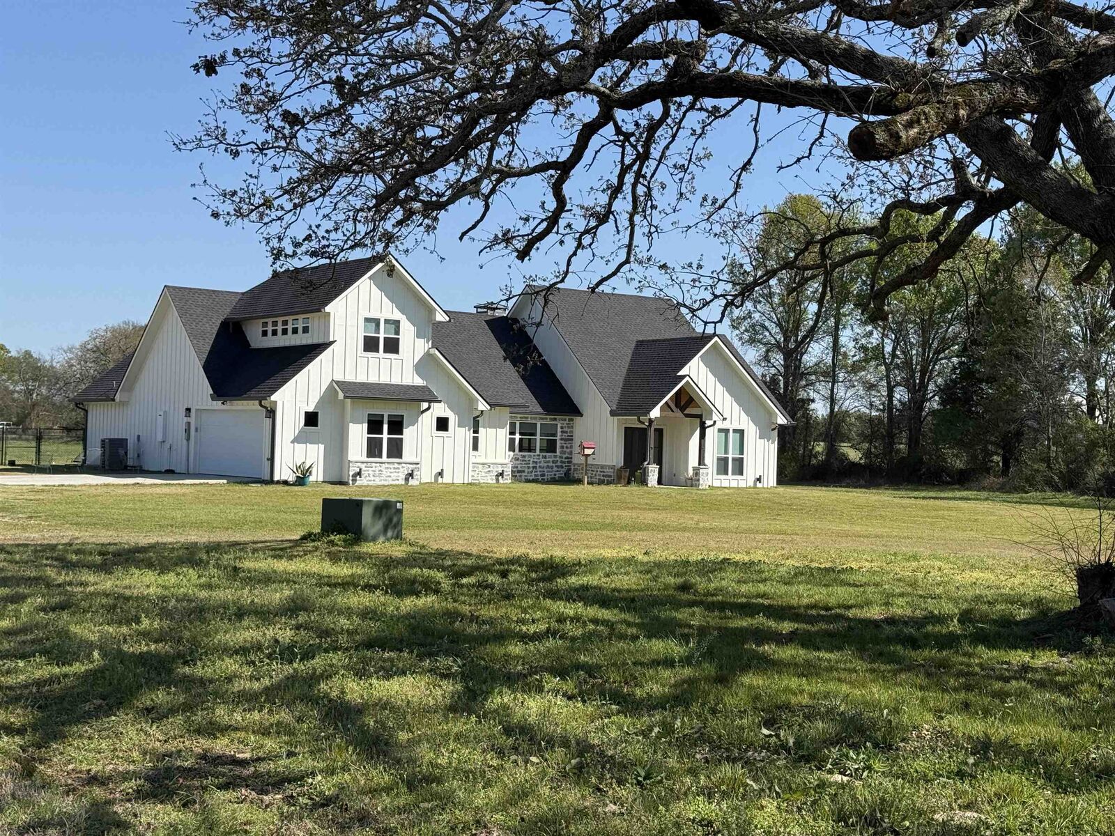 Property Photo:  11649 E US Hwy 79  TX 75652 