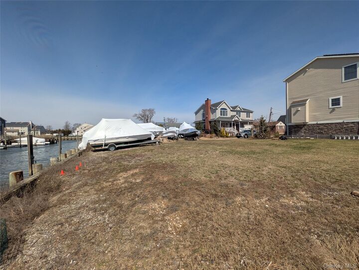 Property Photo:  635 Arthur Street  NY 11510 