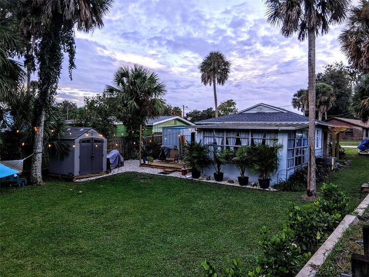 Property Photo: 69 E Bayshore Drive FL 32127