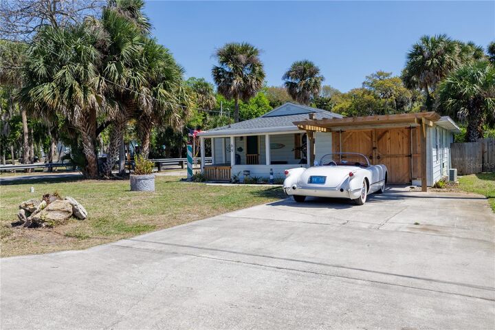 Property Photo:  69 E Bayshore Drive  FL 32127 