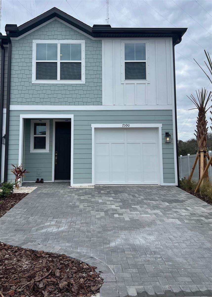 Property Photo:  7590 Deer Valley Circle  FL 33635 