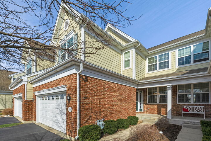 Property Photo: 1159 Falcon Ridge Drive IL 60124