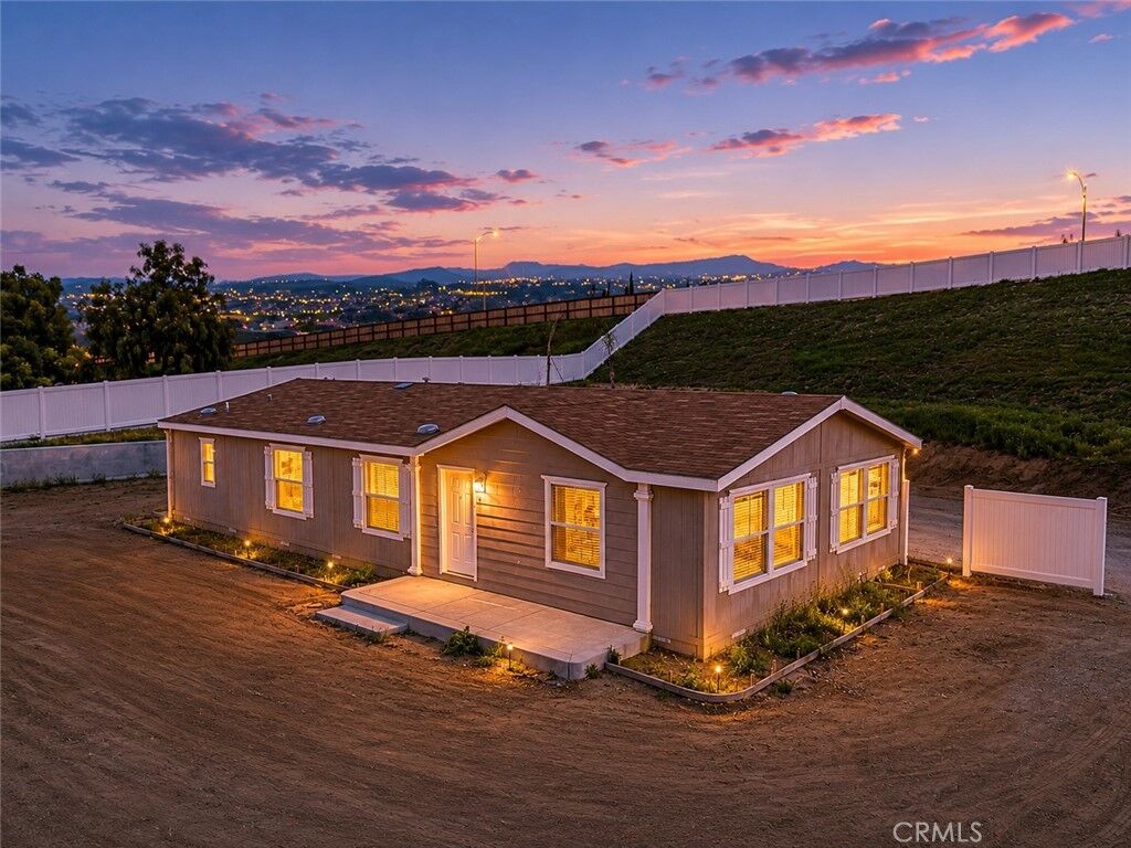 Property Photo: 40104 Walcott CA 92591