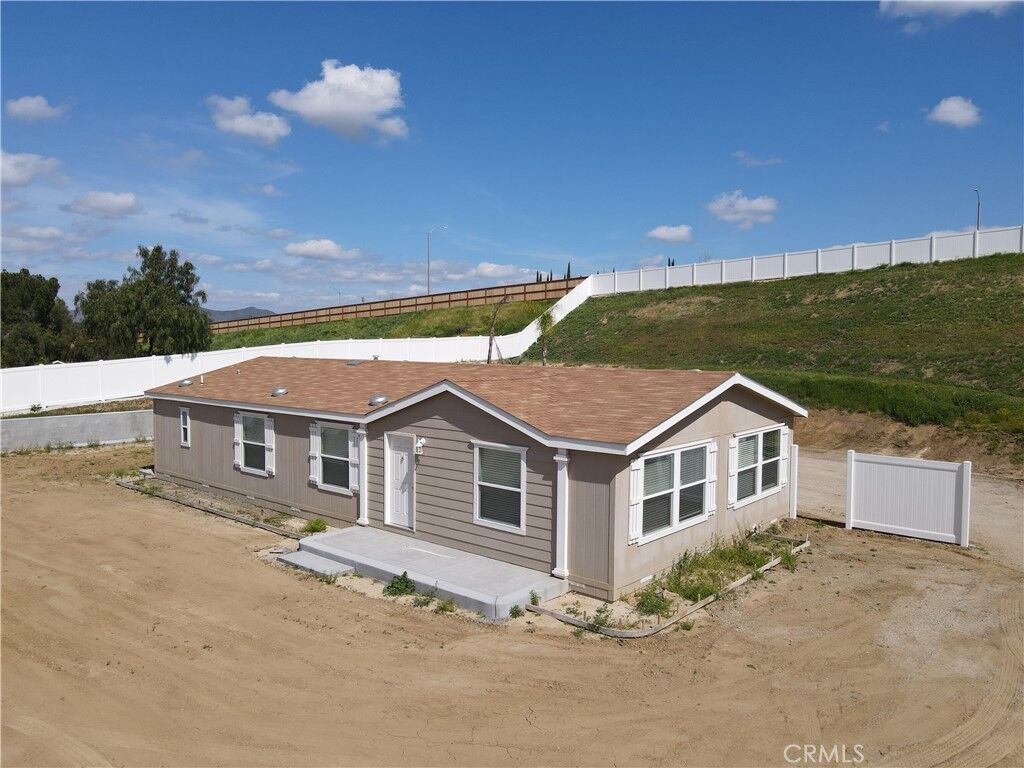 Property Photo:  40104 Walcott  CA 92591 