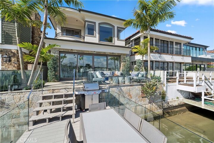 Property Photo:  118 Via Lido Nord  CA 92663 