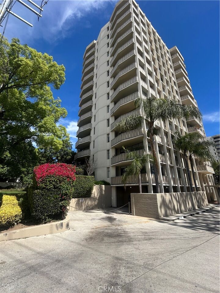 Property Photo:  4455 Los Feliz Blvd 605  CA 90027 