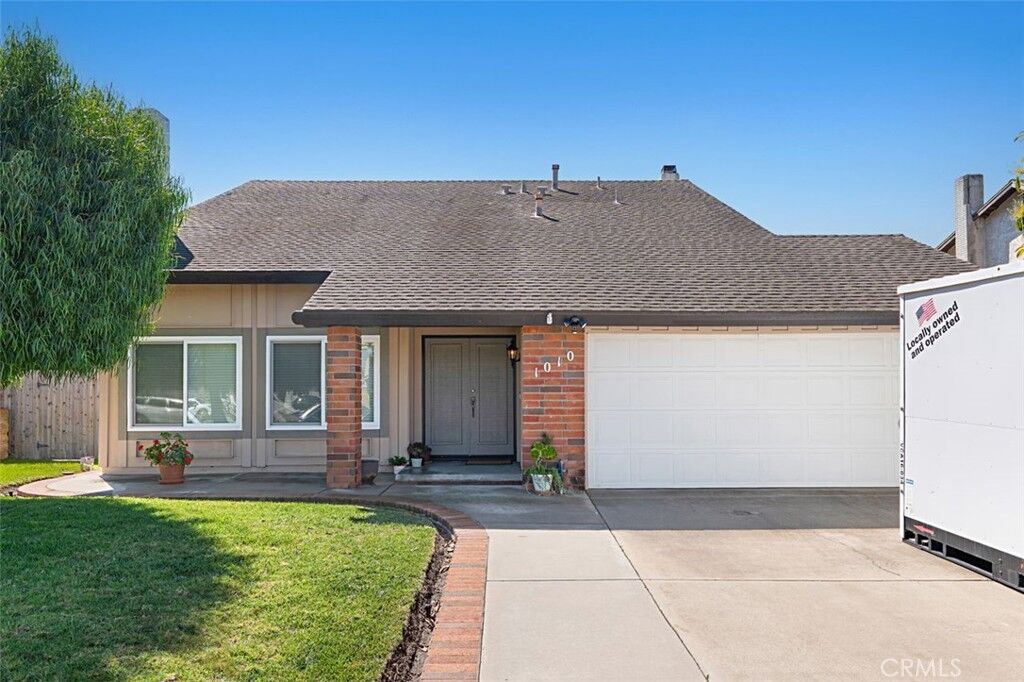 Property Photo:  1010 Janetwood Drive  CA 93030 