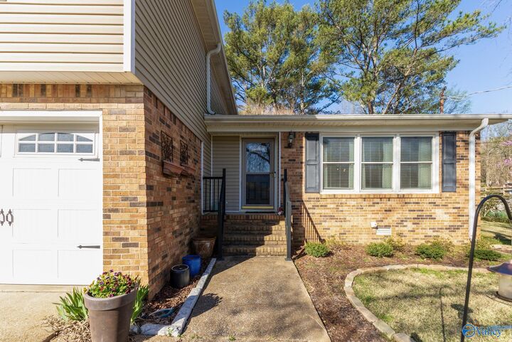 Property Photo:  9702 Dortmund Drive SE  AL 35803 