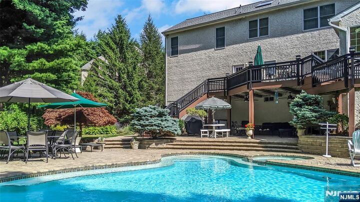 Property Photo:  15 Skytop Drive  NJ 07834 