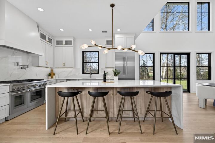 Property Photo:  274 Cornwall Road  NJ 07452 