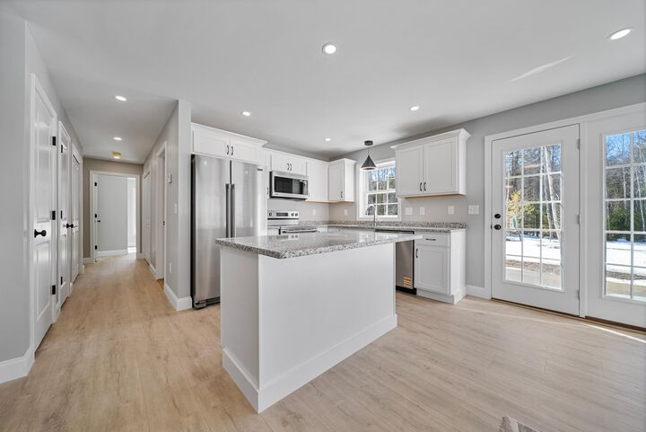 Property Photo:  142 S Main Street  NH 03465 