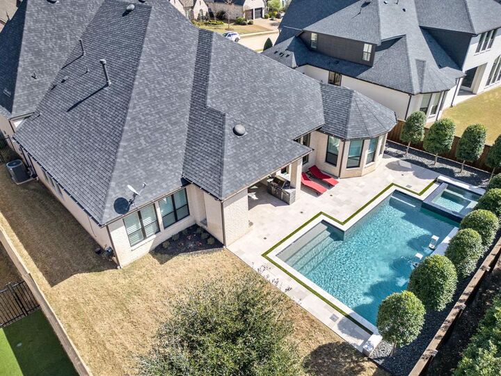 Property Photo:  731 Country Brook Lane  TX 75078 