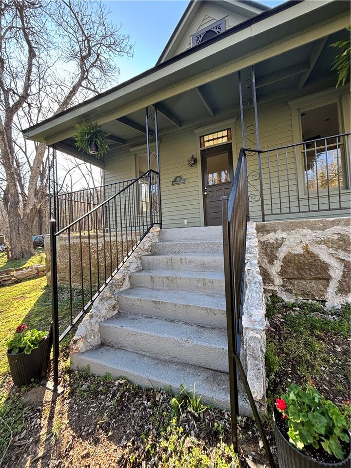 Property Photo: 331 Dairy Hollow Road AR 72632