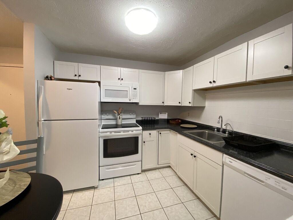 Property Photo:  11 Weld St. 14  MA 01702 