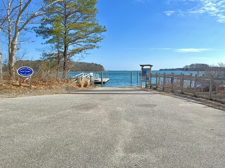 Property Photo:  11 Dry Hollow Ln  MA 02649 