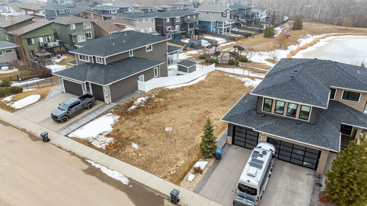 Property Photo: 73 Valli Close AB T4S 0P2