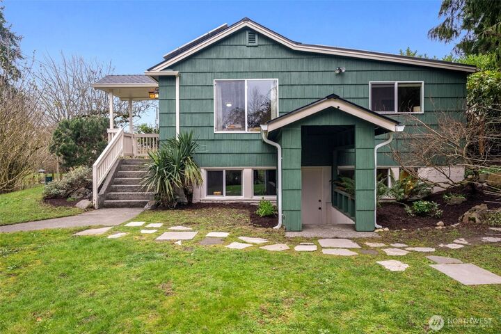 Property Photo: 10238 7th Avenue SW WA 98146