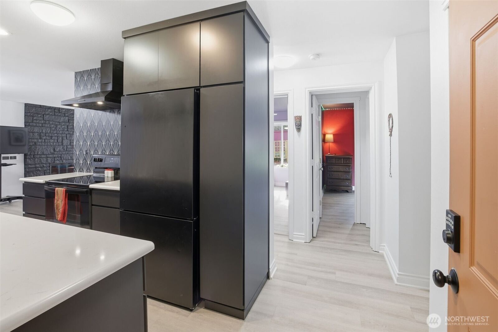 Property Photo:  4525 S Henderson Street 102  WA 98118 