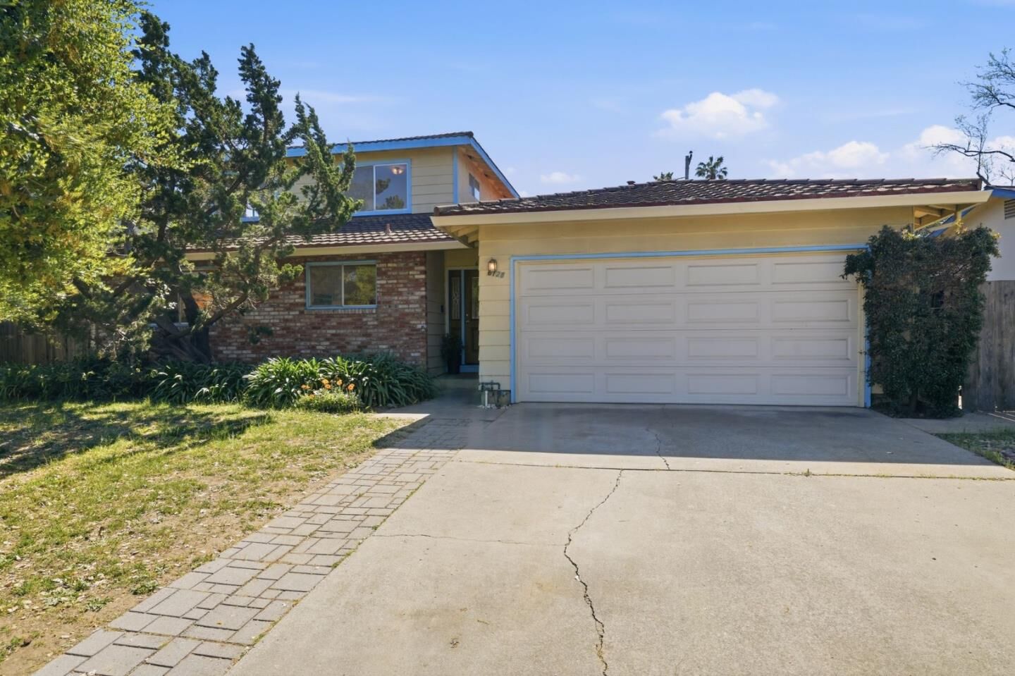 Property Photo:  6128 Rainbow Drive  CA 95129 