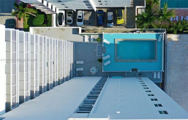 Property Photo: 1345 Lincoln Rd 402 FL 33139