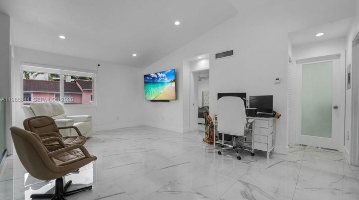 Property Photo:  8033 Lake Dr 203  FL 33166 