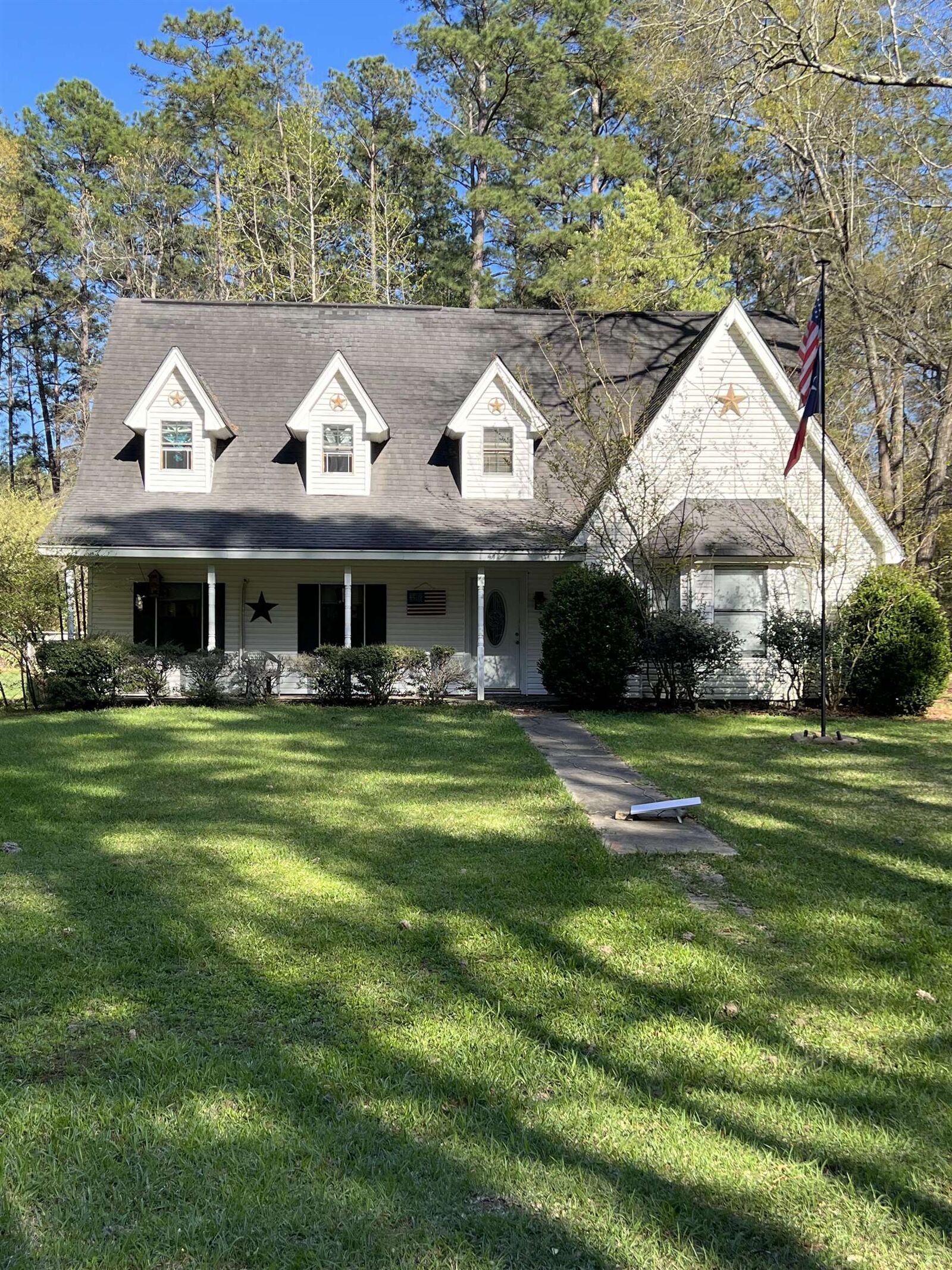 Property Photo:  503 Nutpine  TX 77663 