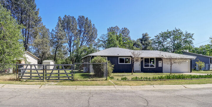 Property Photo: 4525 Enchanted Way CA 96001
