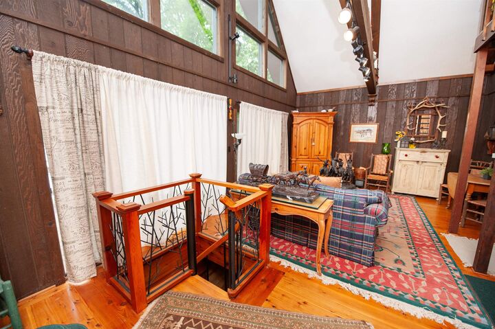 Property Photo:  1516 W Lakeshore Drive  SC 29356 