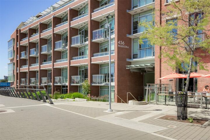 456 Pandora Ave 213 — photo 1