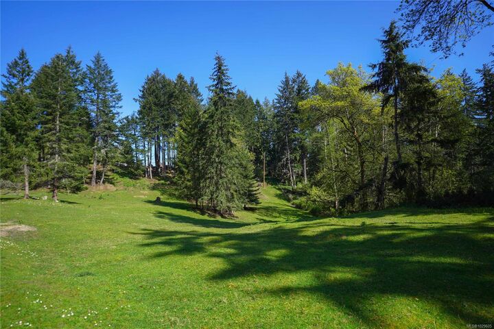 Property Photo:  1279 Fulford-Ganges Rd  BC V8K 2B3 