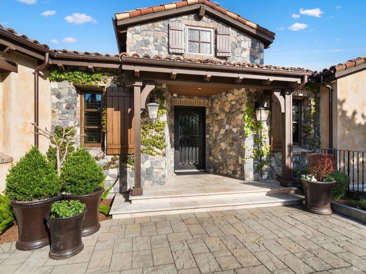 Property Photo: 6444 Cottage Ridge Road CA 95403