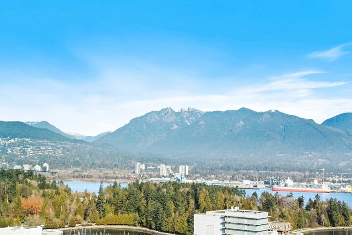 Property Photo: 1568 Alberni Street 2902 BC V6G 0E3