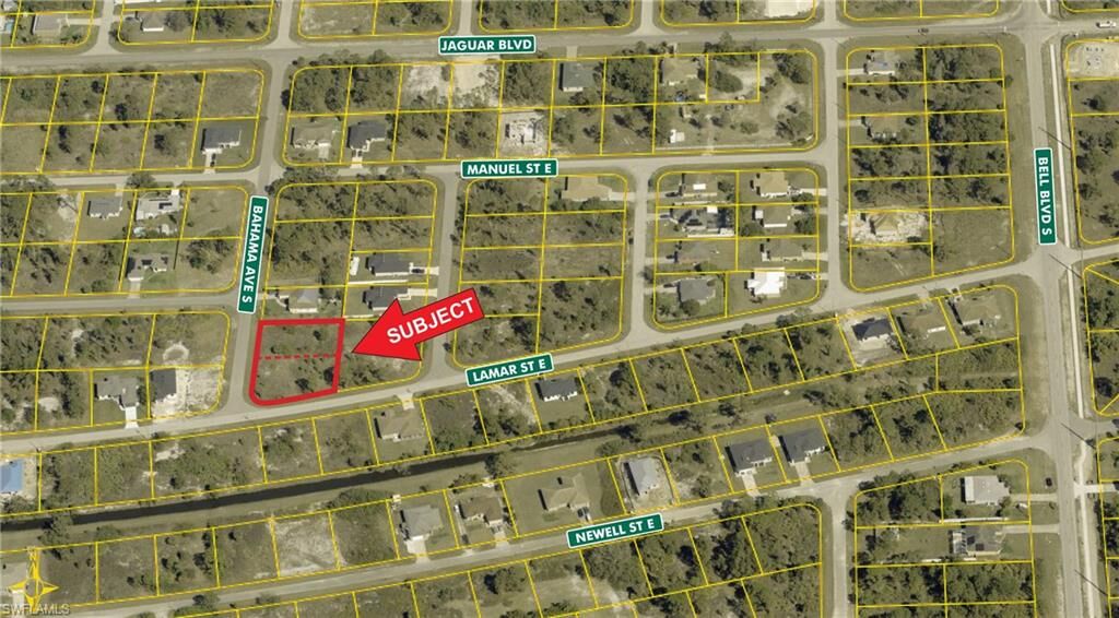 Property Photo:  817 Bahama Ave S  FL 33974 