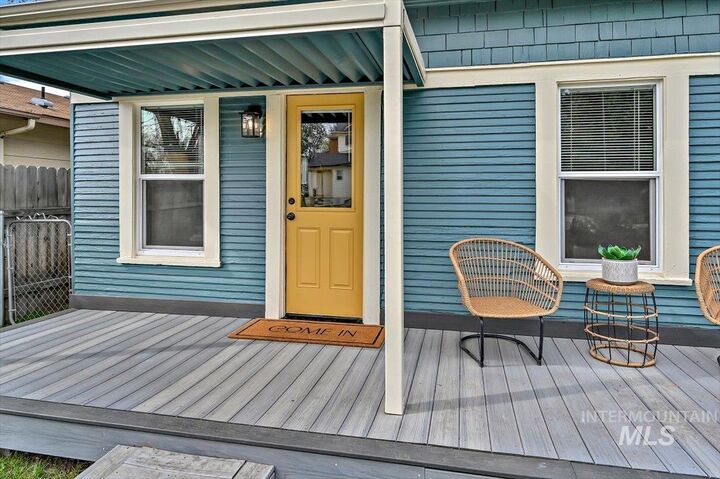 Property Photo:  1419 S Division Ave  ID 83706 