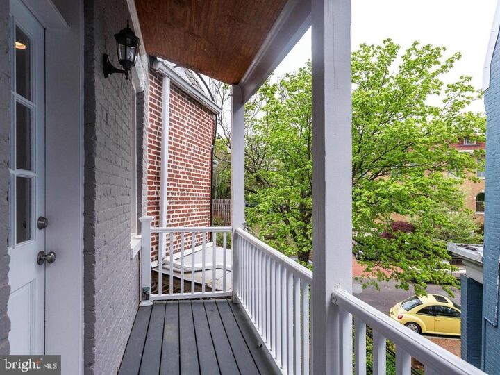 Property Photo:  1015 Maryland Avenue NE  DC 20002 