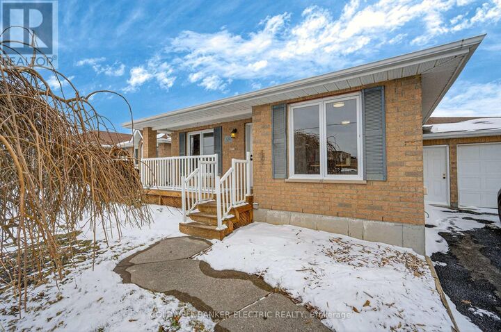 Property Photo:  329 Mary Street West  ON K9V 5X5 