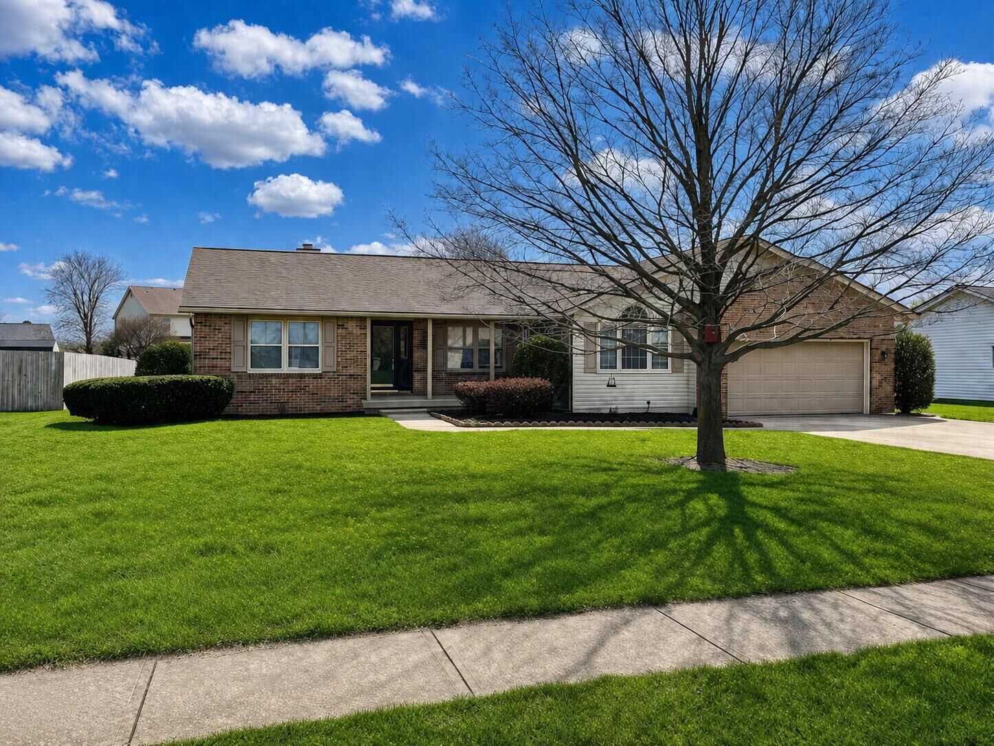 Property Photo:  298 Kensington Court  OH 43140 