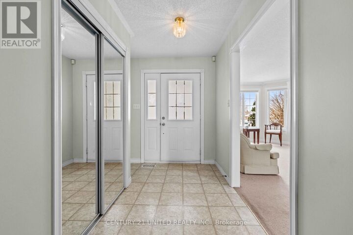 Property Photo:  2903 Jennifer Drive  ON K9L 1Z5 