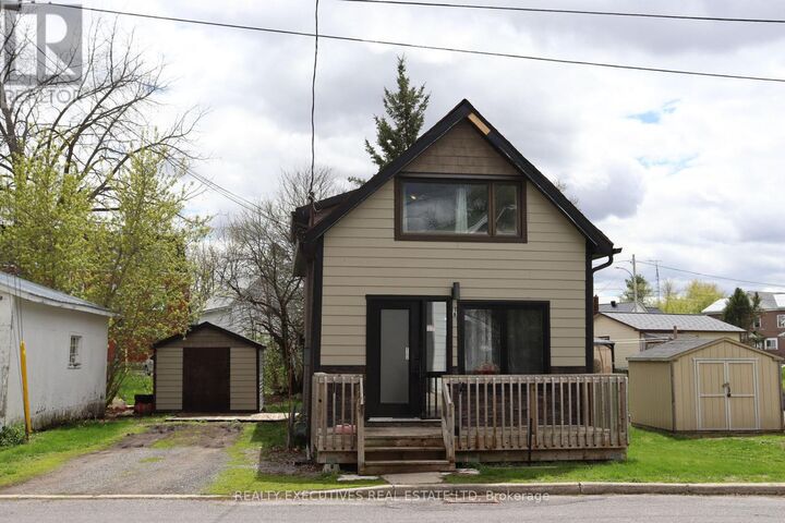 Property Photo: 18 Mill Street ON K0C 1H0