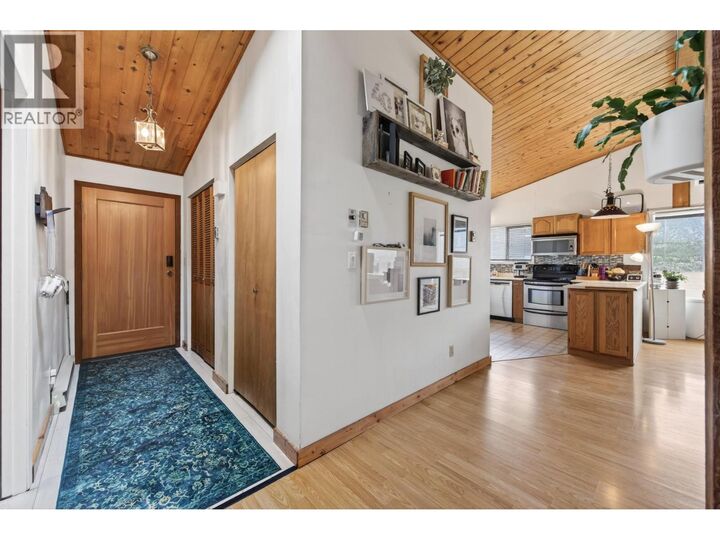 Property Photo: 359 Mountainview Road BC V0K 1V0
